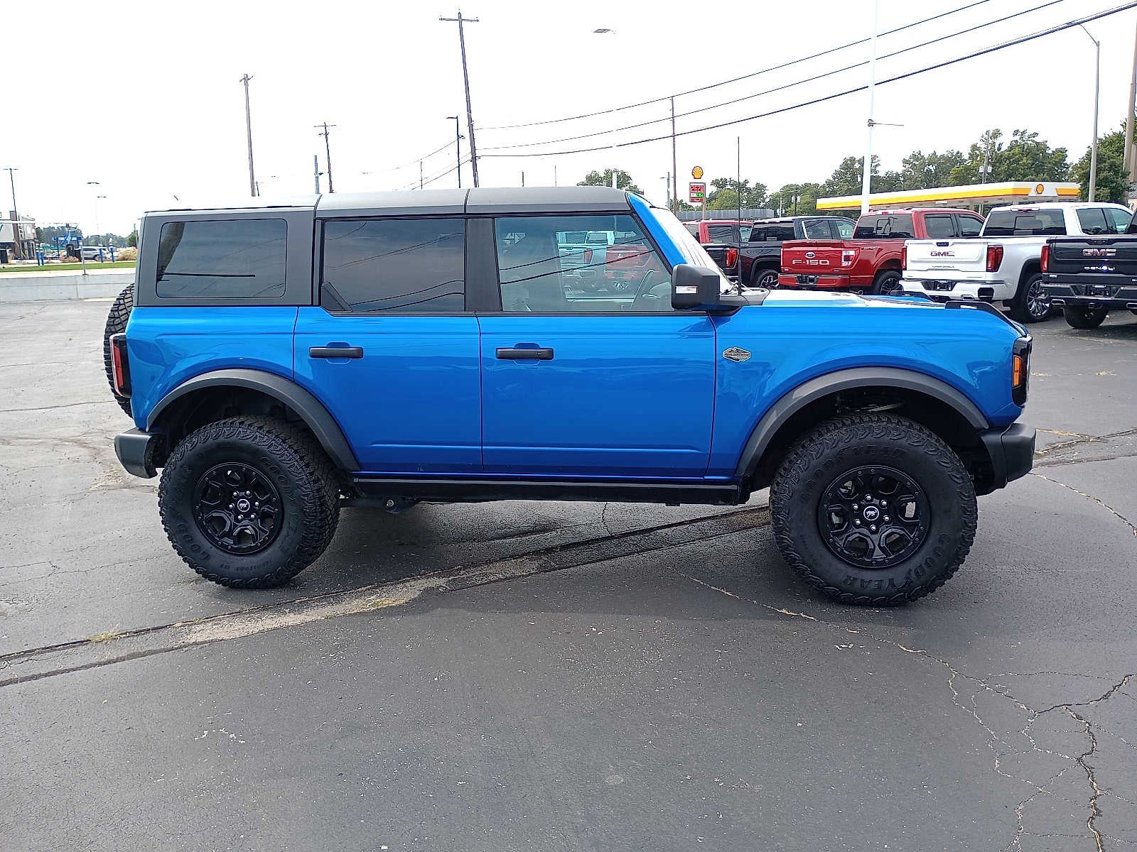 2023 Ford Bronco Base