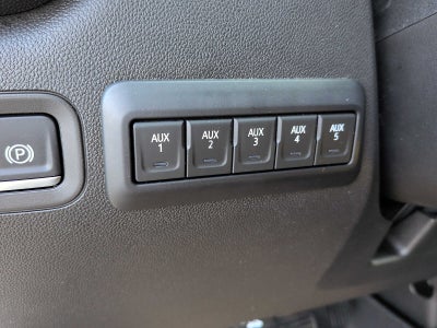 2025 Chevrolet Silverado 3500 HD Chassis Cab Work Truck