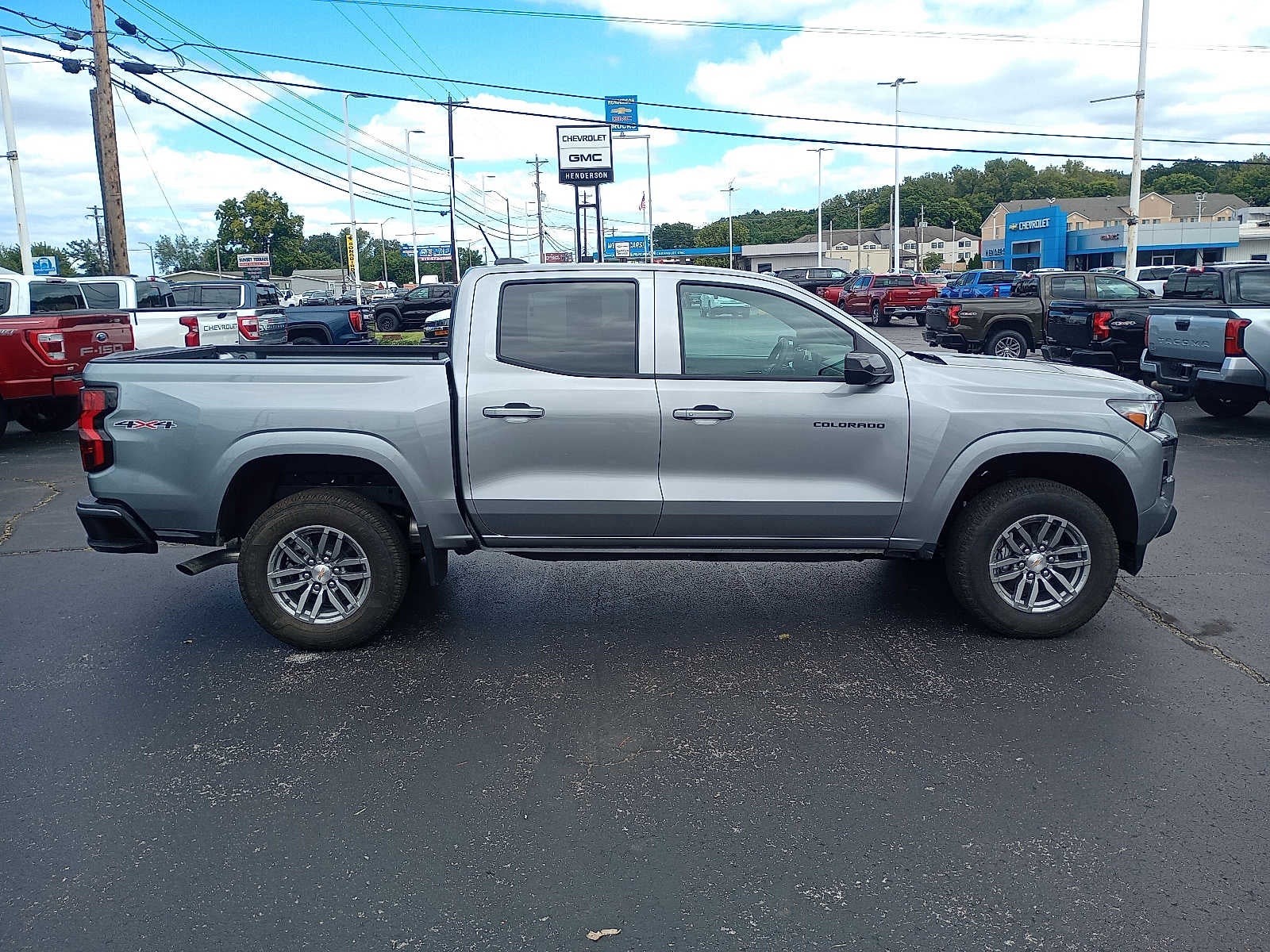 2025 Chevrolet Colorado WT/LT