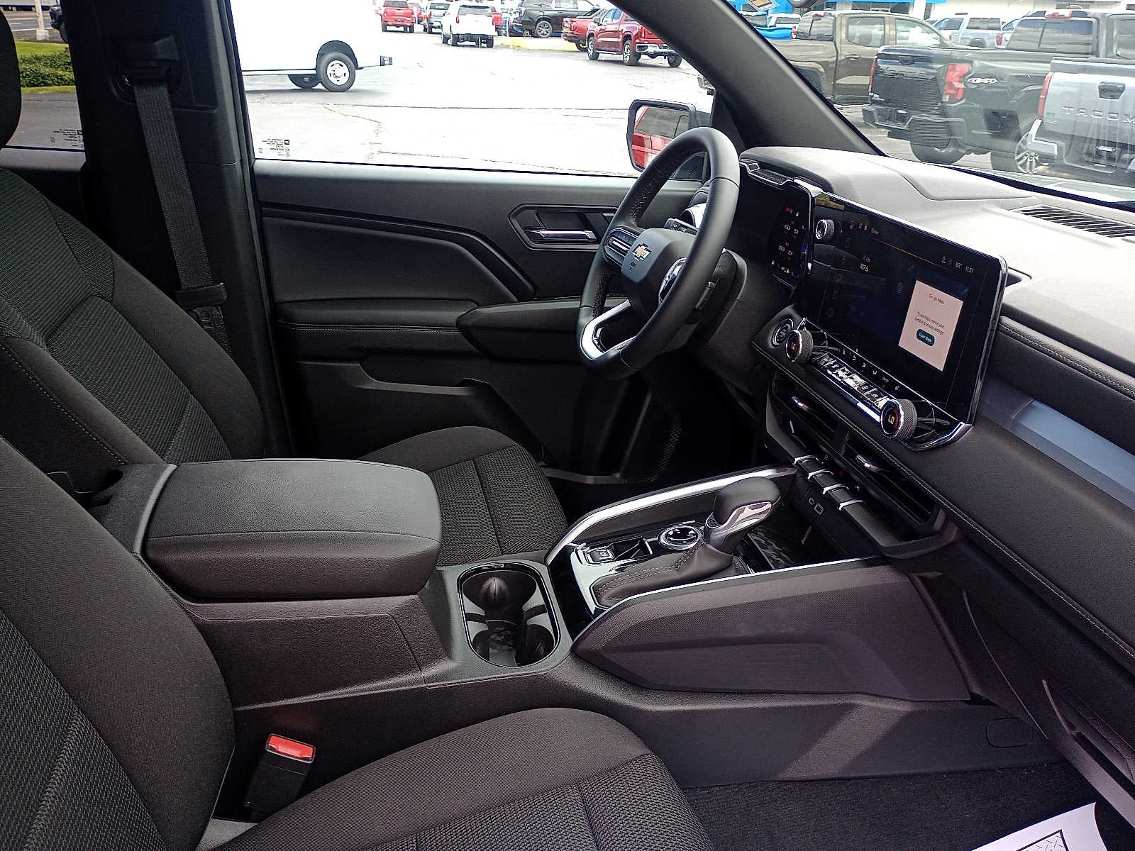 2025 Chevrolet Colorado WT/LT