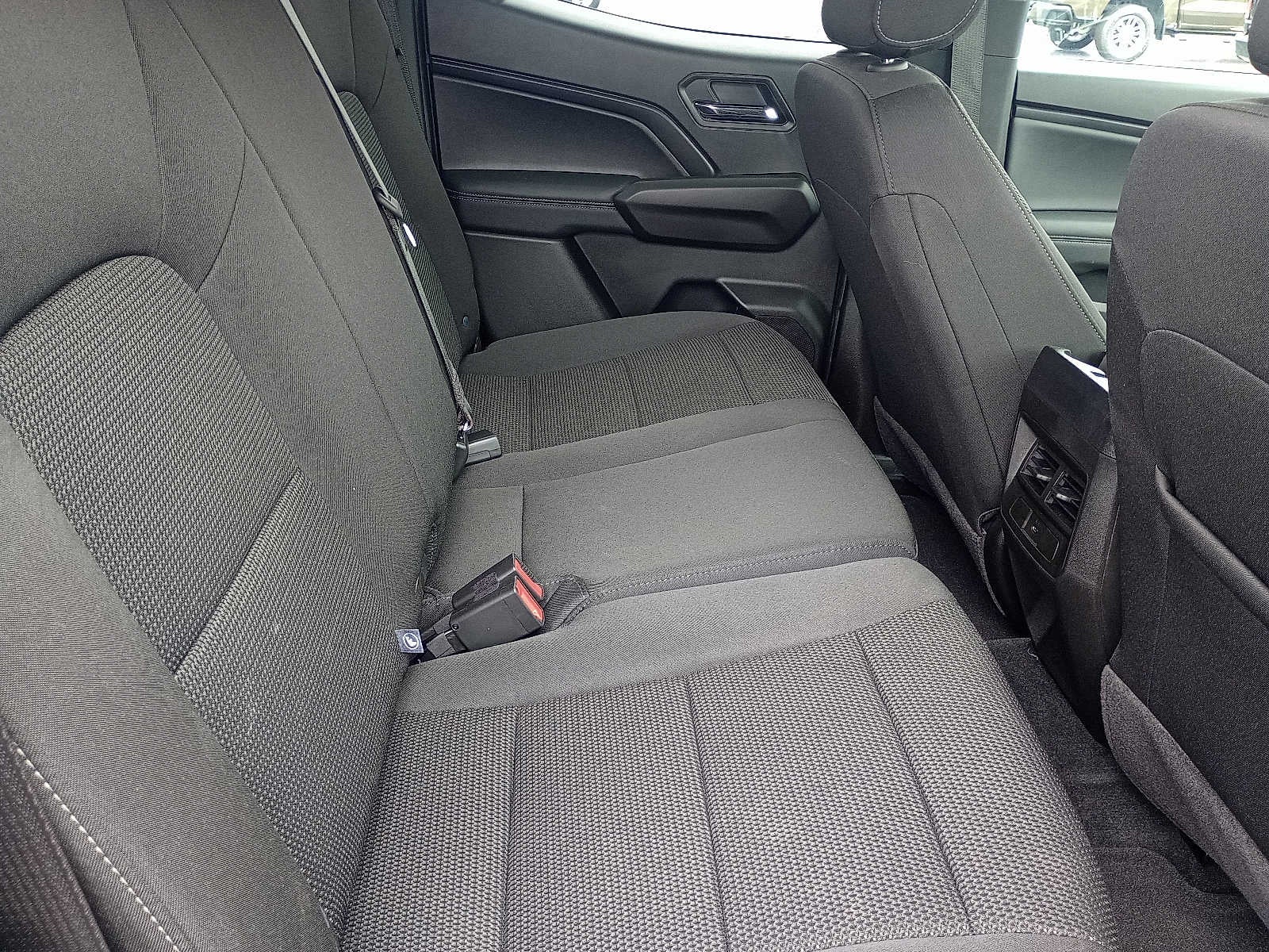 2025 Chevrolet Colorado WT/LT