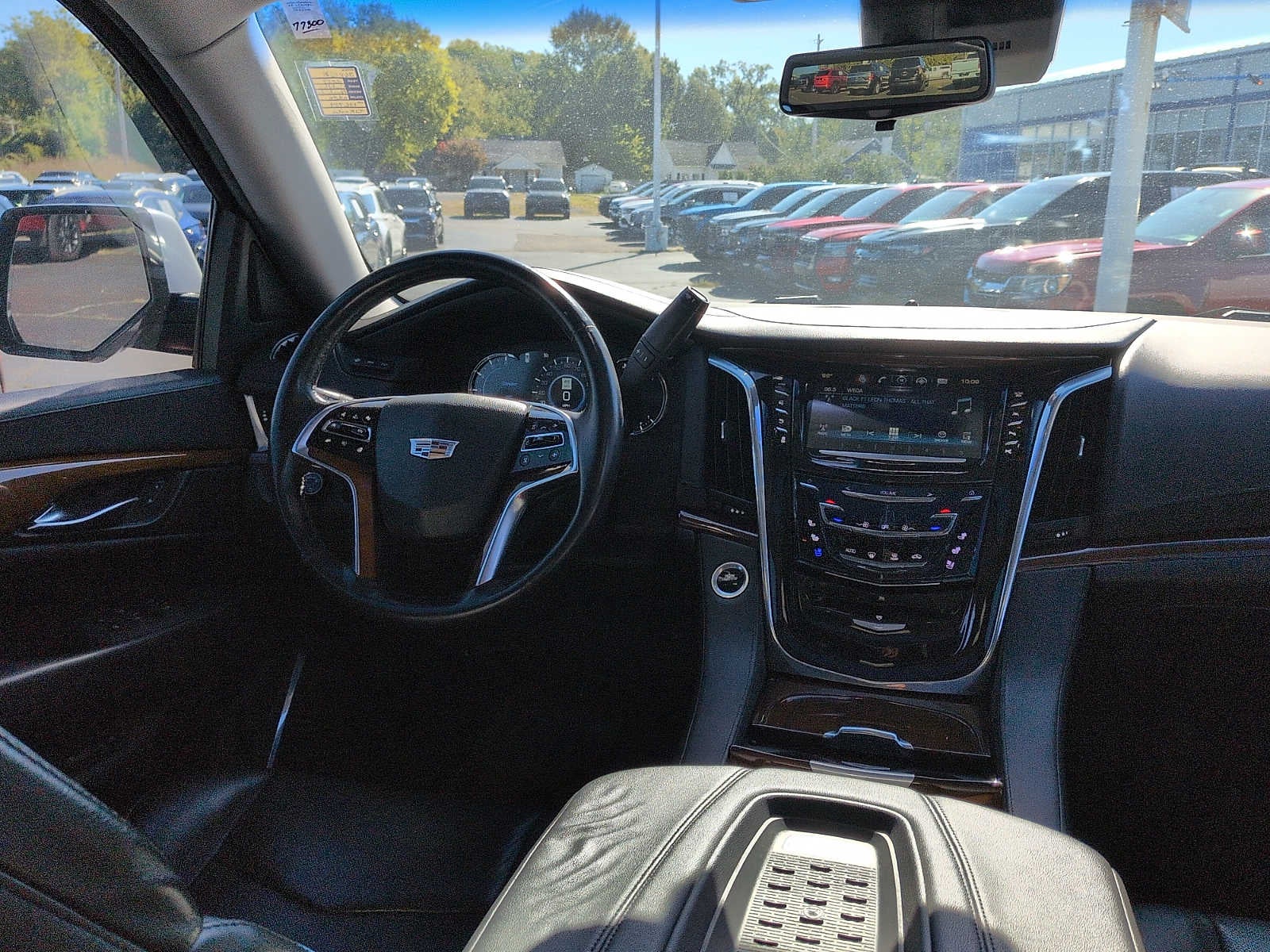 2017 Cadillac Escalade Luxury
