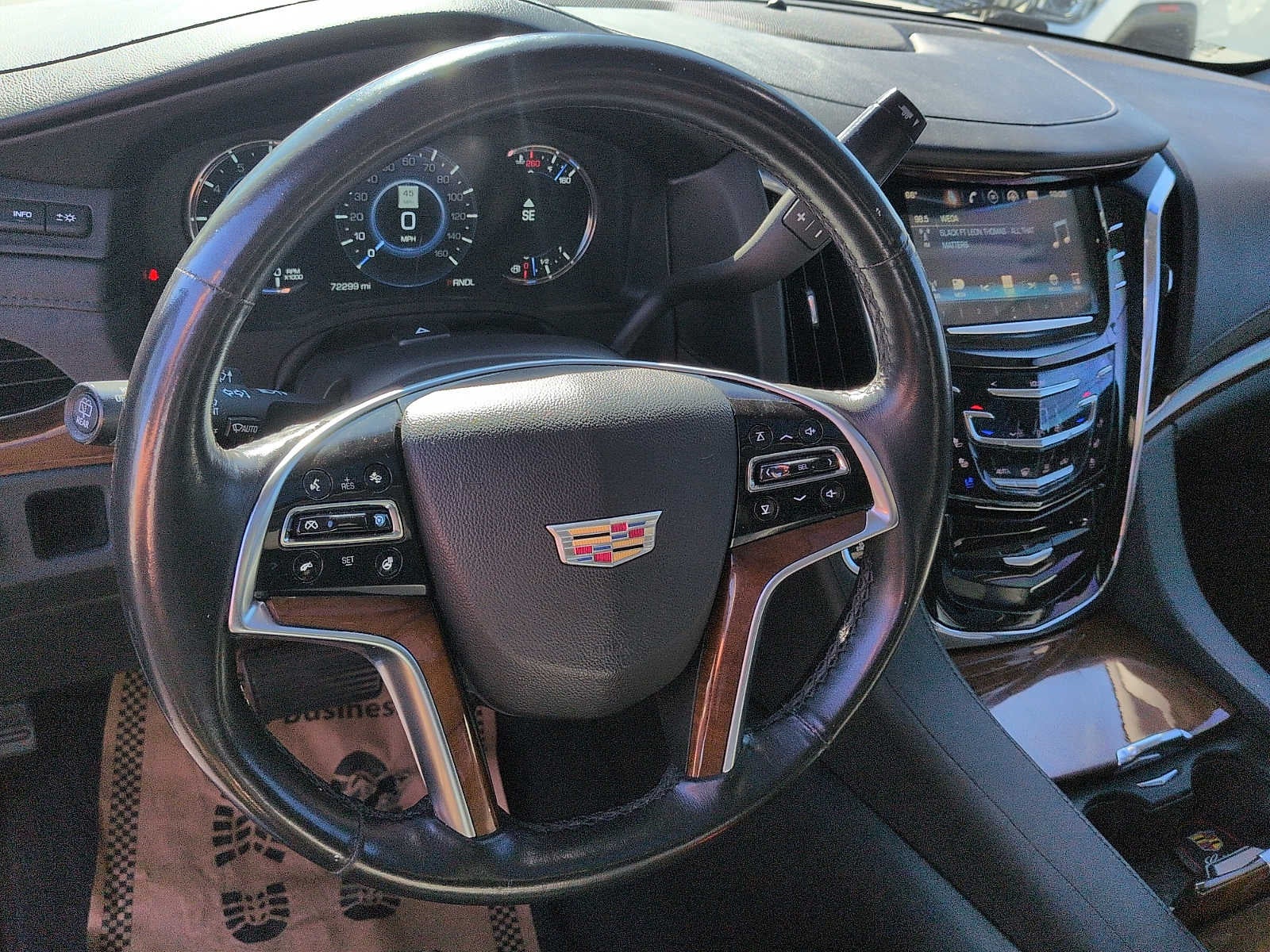 2017 Cadillac Escalade Luxury