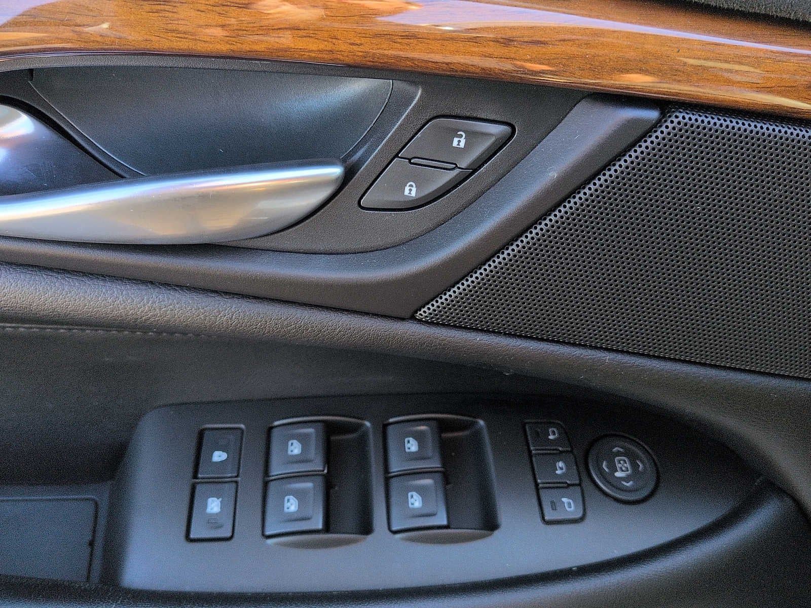 2017 Cadillac Escalade Luxury