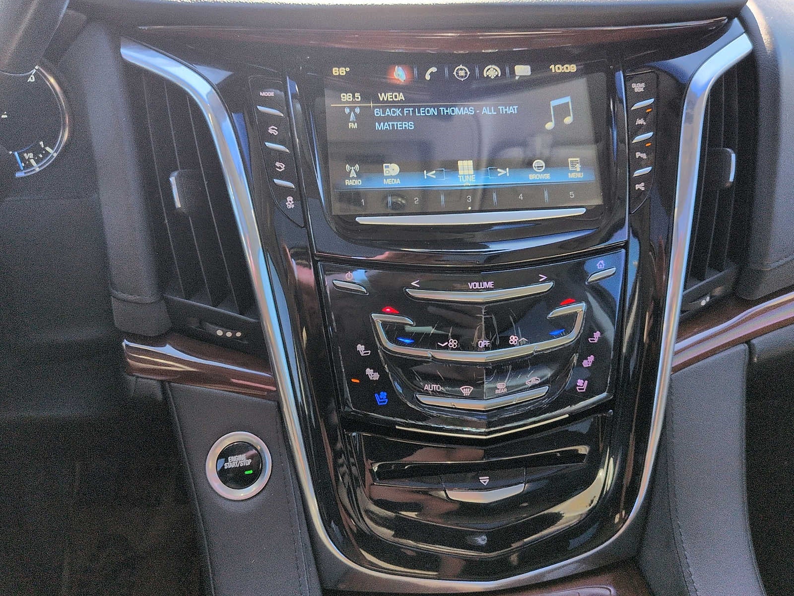 2017 Cadillac Escalade Luxury