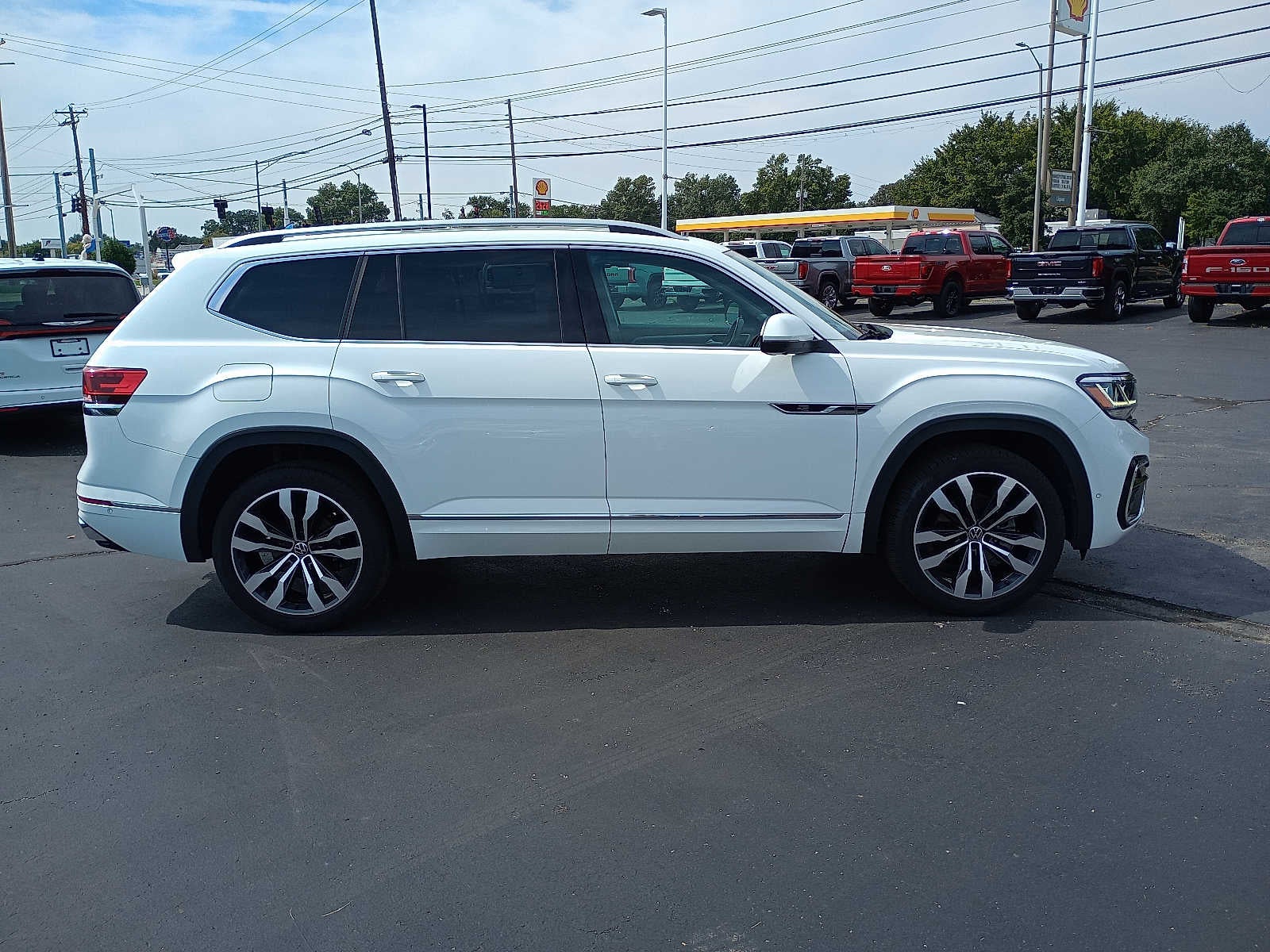 2022 Volkswagen Atlas 3.6L V6 SEL Premium R-Line