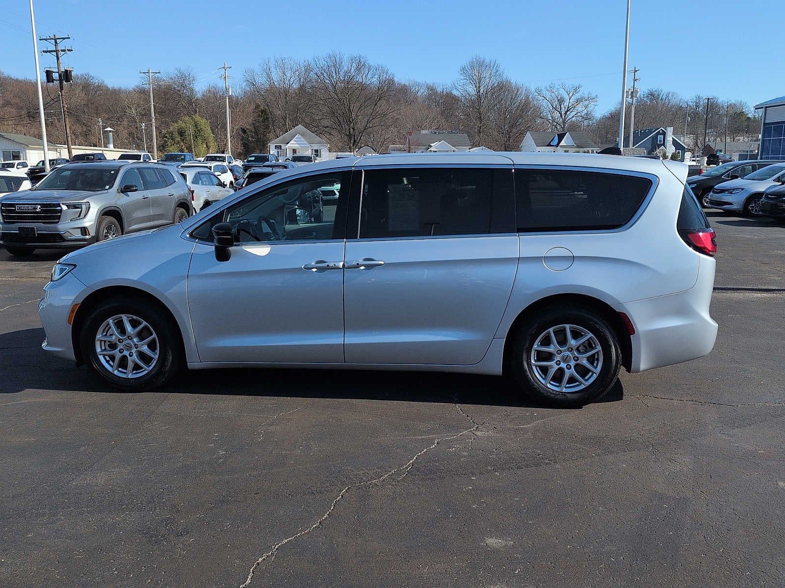2024 Chrysler Pacifica Touring L