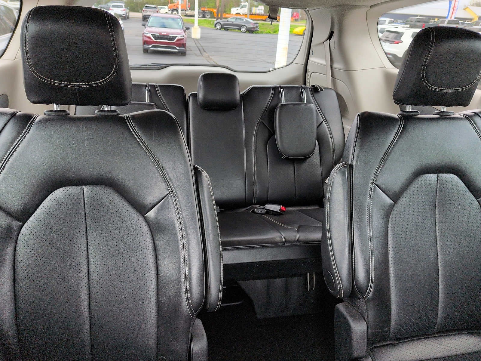 2024 Chrysler Pacifica Touring L