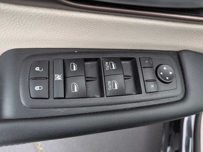 2024 Chrysler Voyager LX