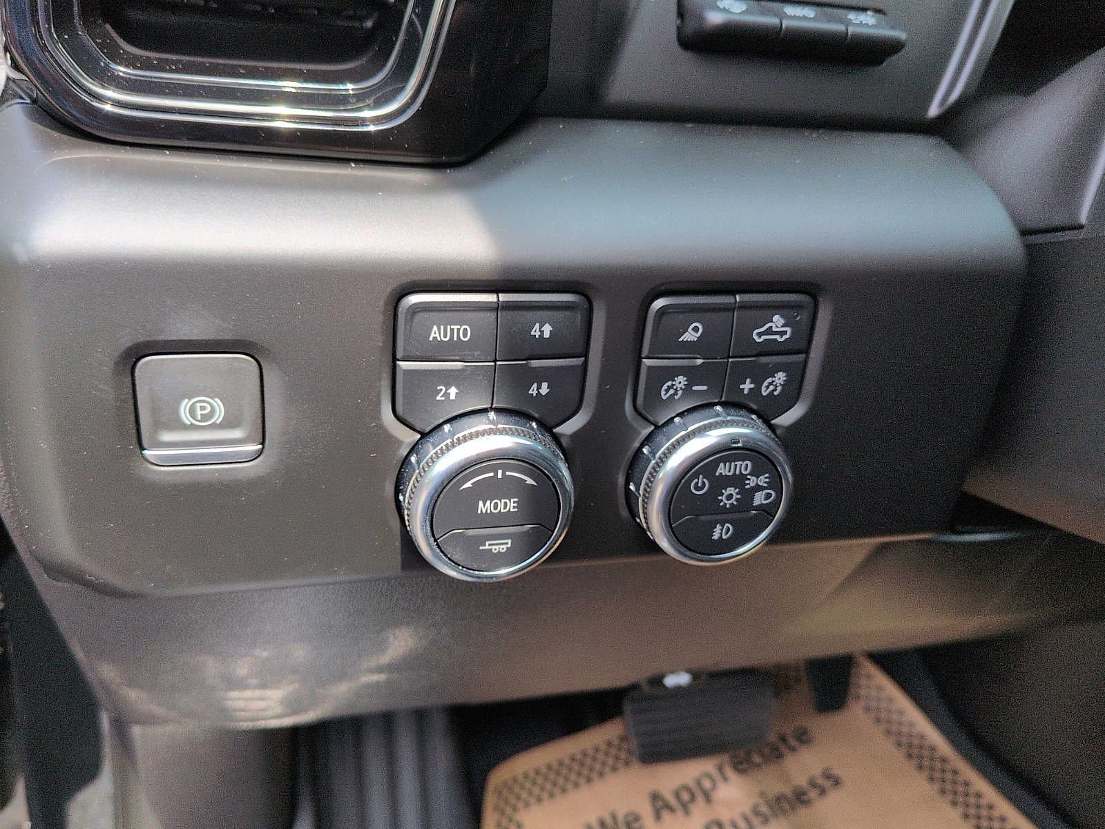 2023 GMC Sierra 1500 AT4X