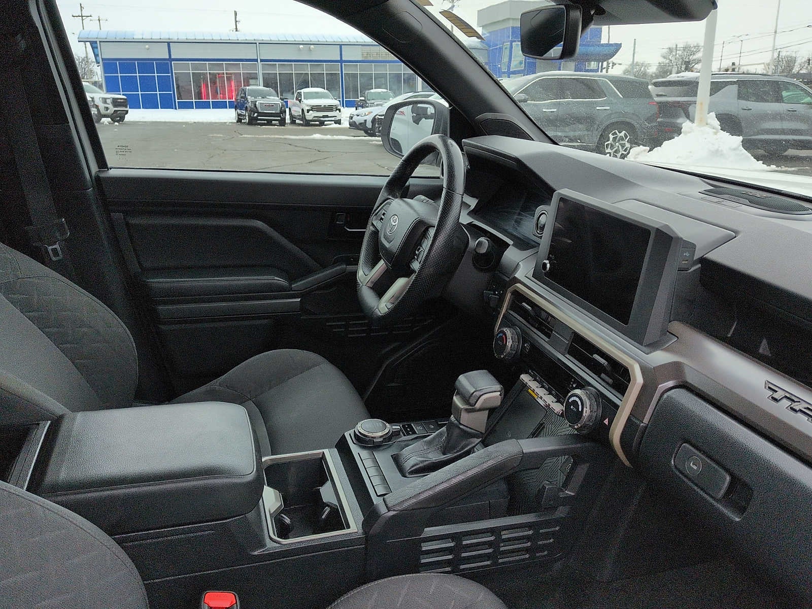 2024 Toyota Tacoma 4WD SR5