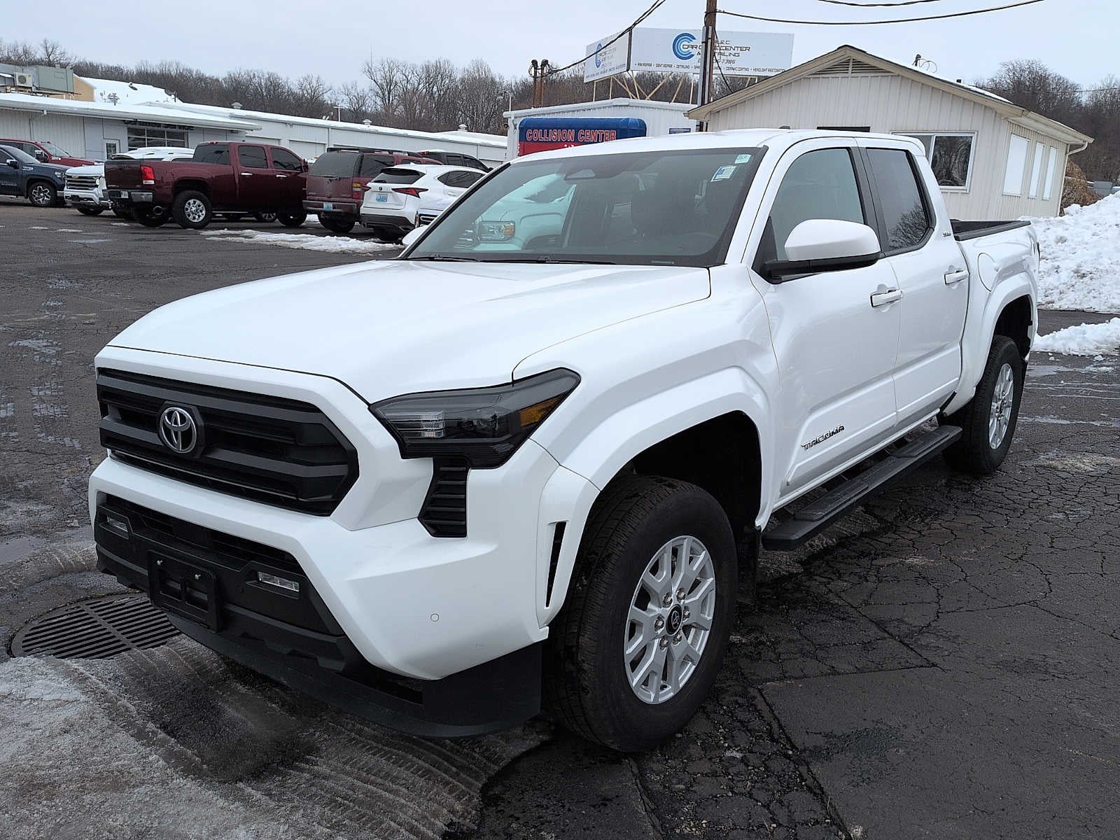 2024 Toyota Tacoma 4WD SR5