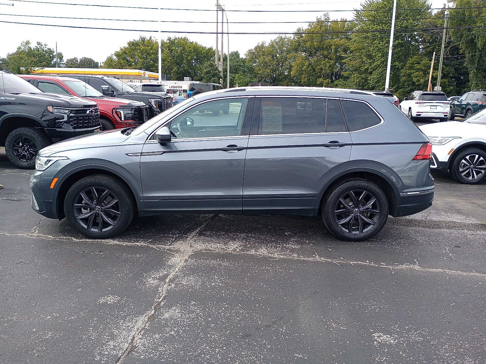 2024 Volkswagen Tiguan SE