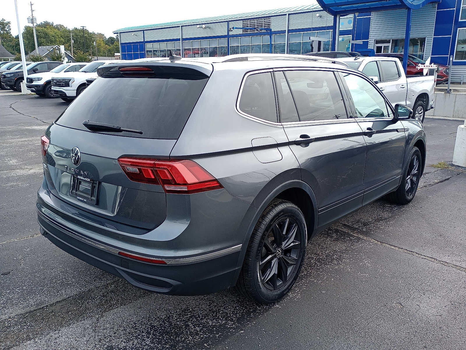 2024 Volkswagen Tiguan SE