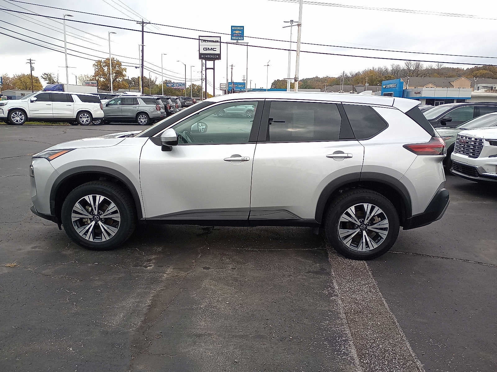 2023 Nissan Rogue SV