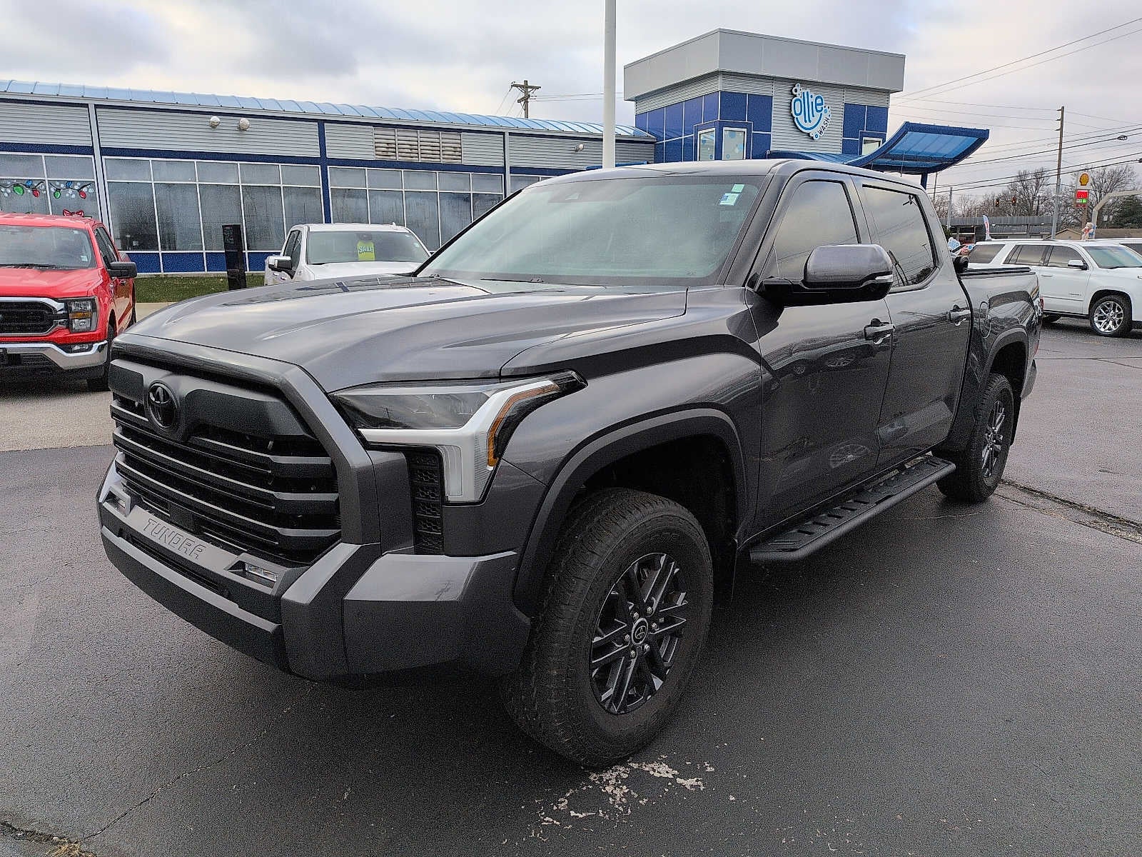 2023 Toyota Tundra 4WD SR5