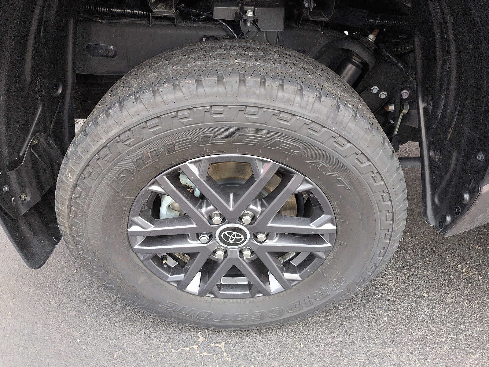 2023 Toyota Tundra 4WD SR5