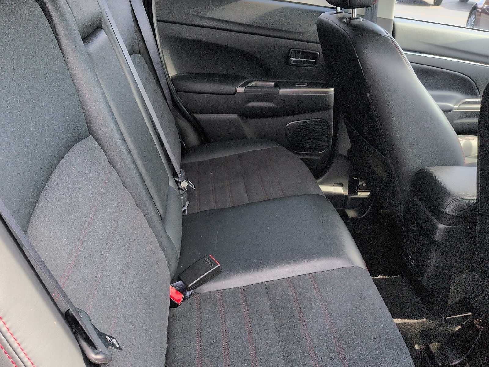 2024 Mitsubishi Outlander Sport S