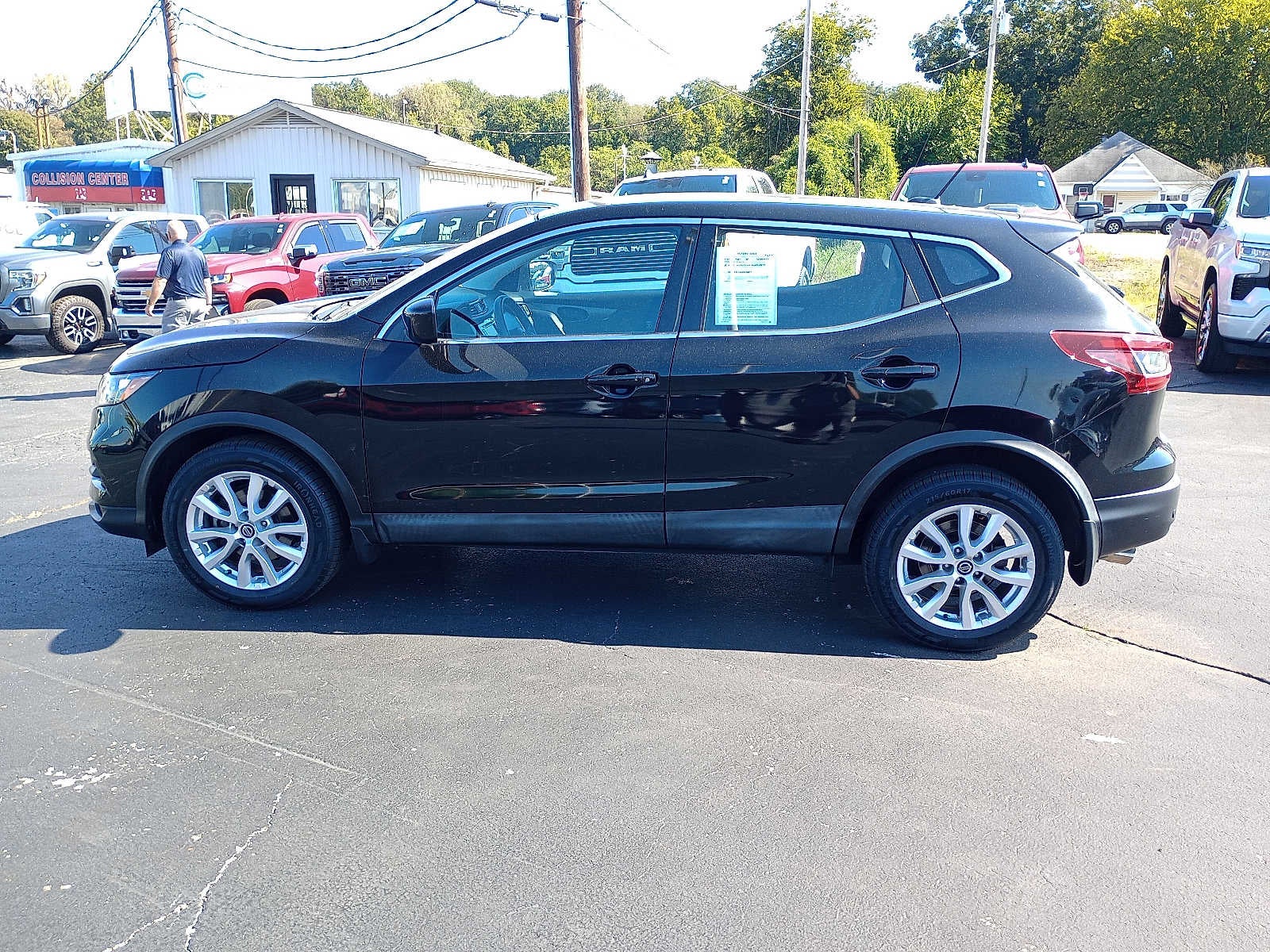 2020 Nissan Rogue Sport S