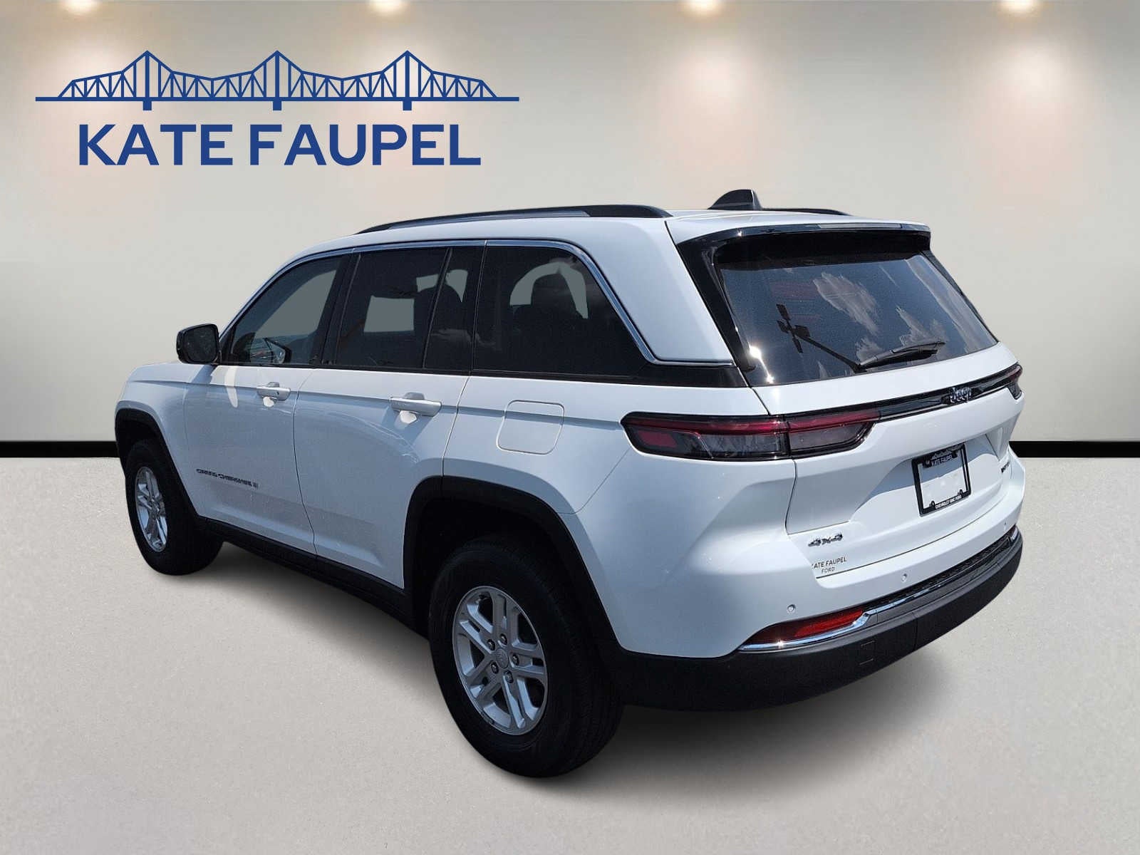 2024 Jeep Grand Cherokee Laredo