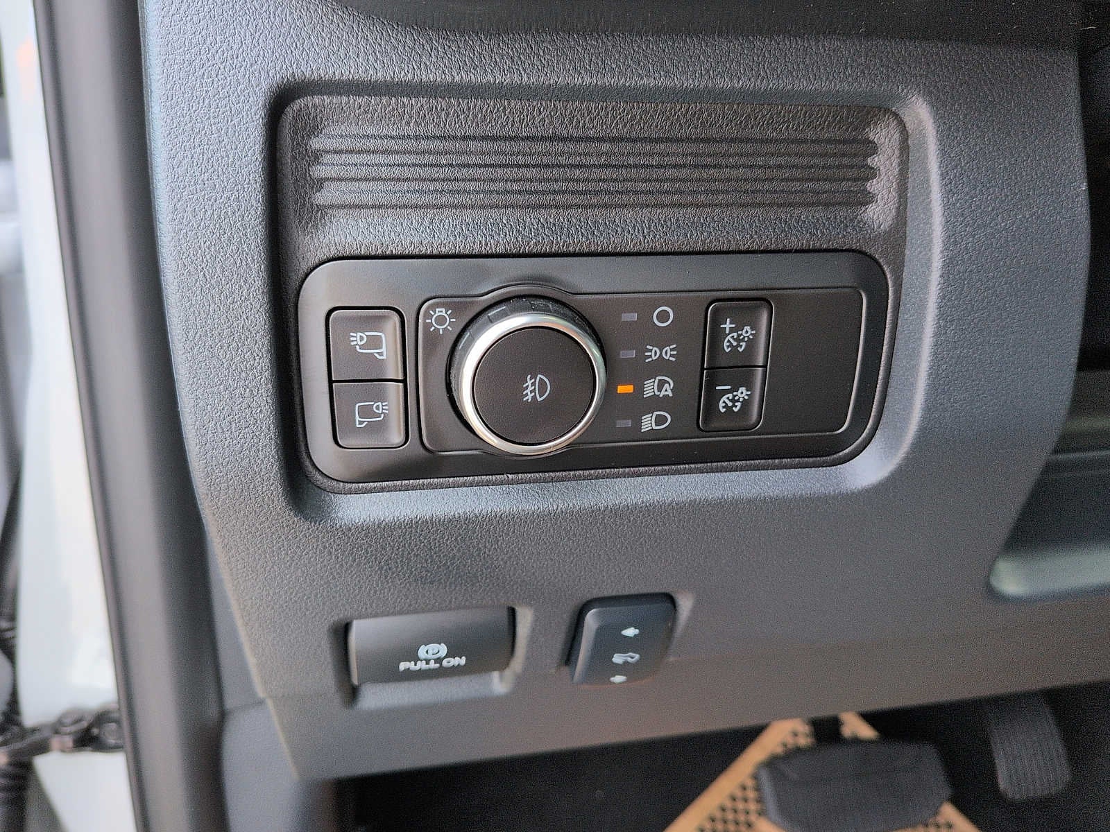 2026 Ford Super Duty F-450 DRW LARIAT