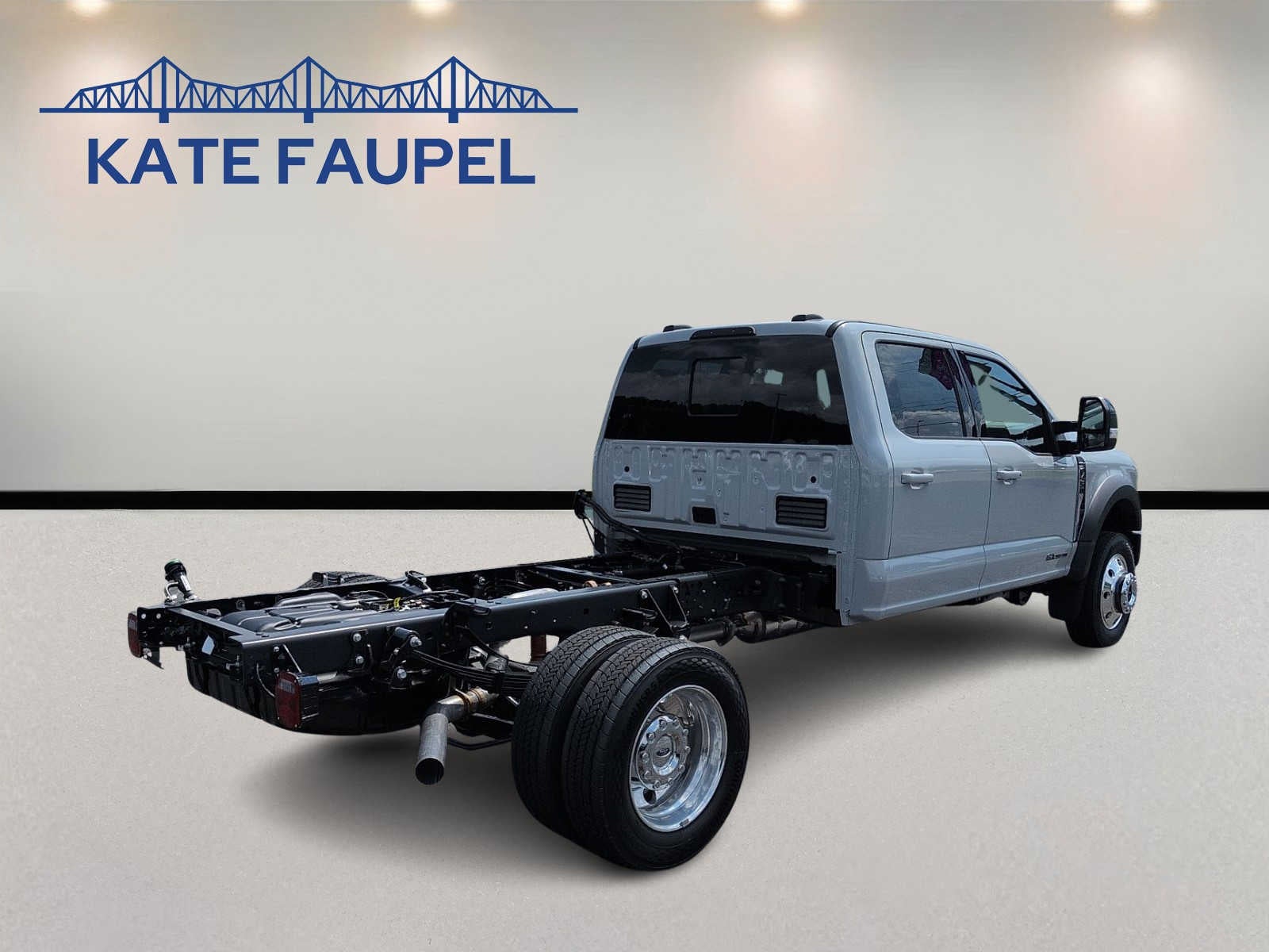 2026 Ford Super Duty F-450 DRW LARIAT