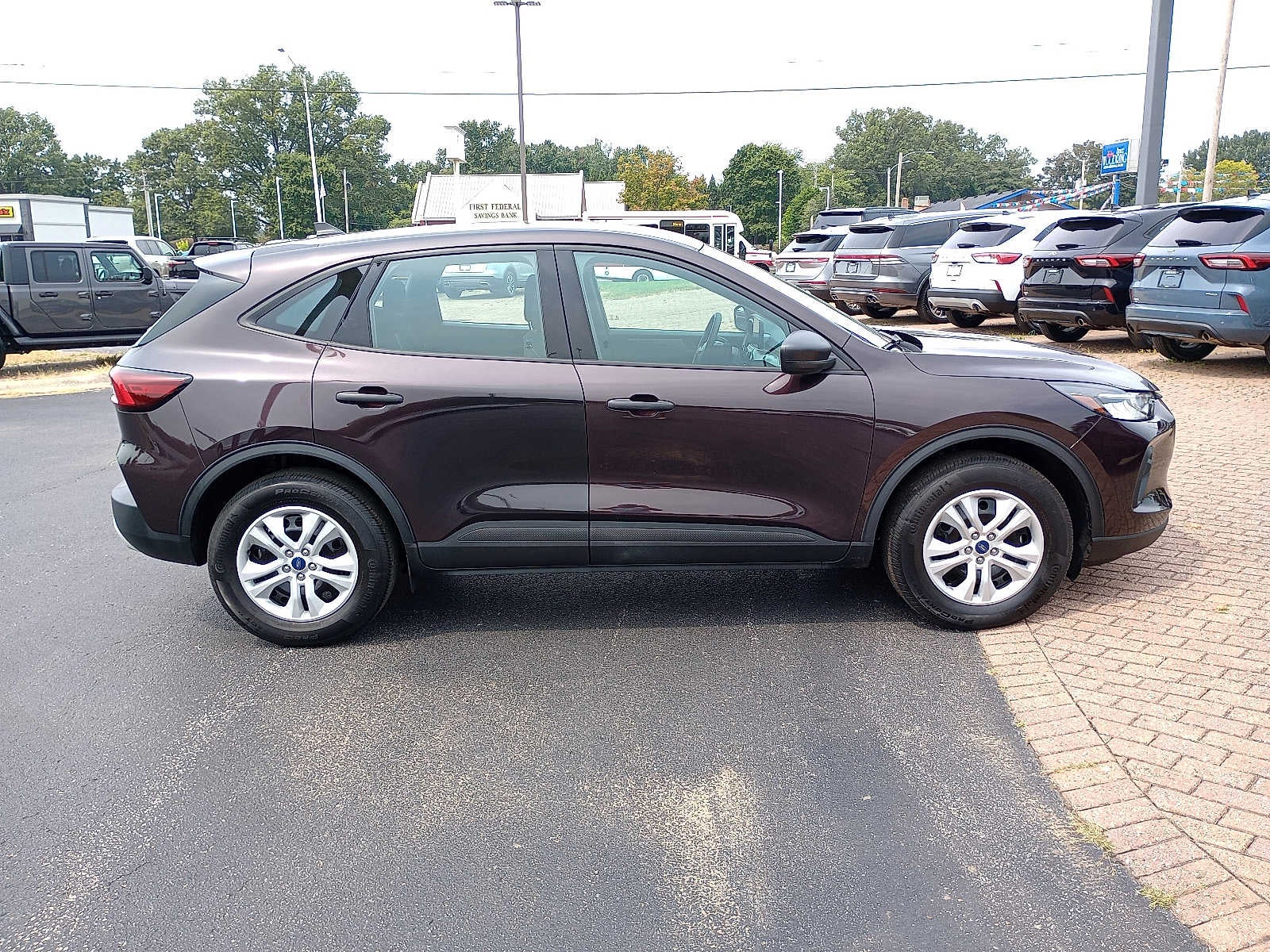 2023 Ford Escape Base