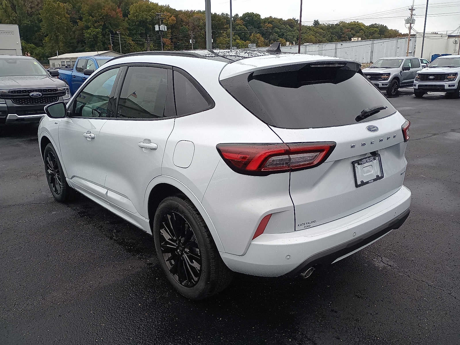 2026 Ford Escape ST-Line Elite