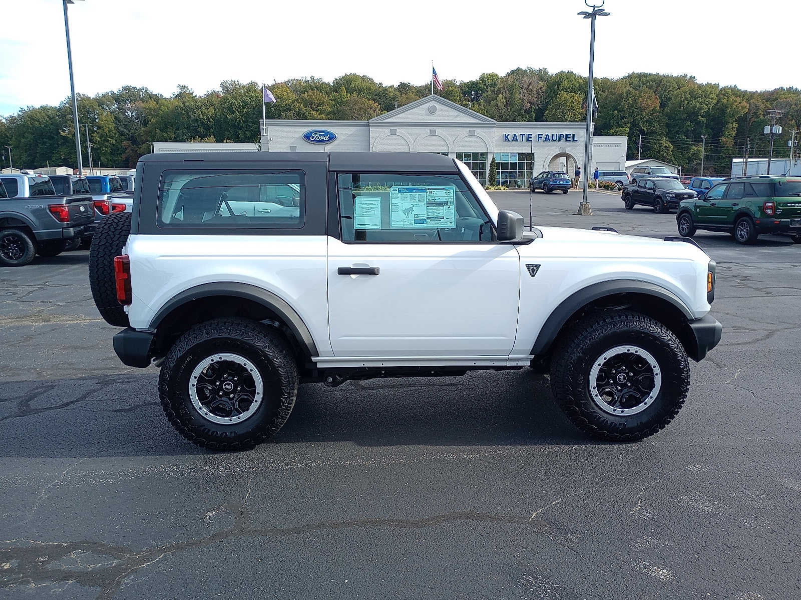 2025 Ford Bronco Base