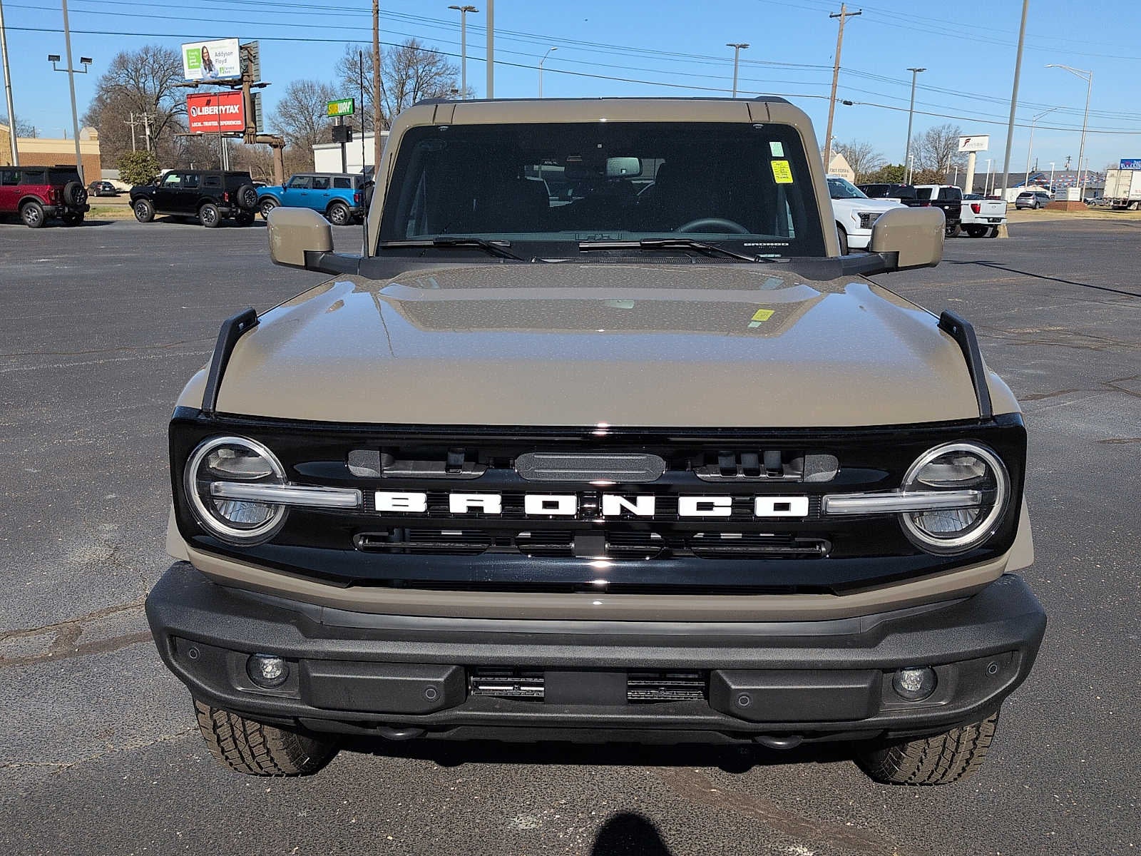 2026 Ford Bronco Outer Banks
