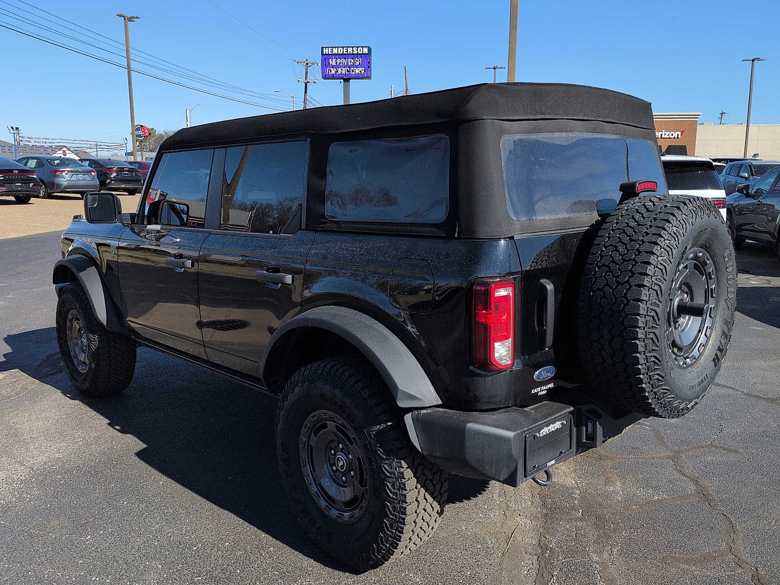 2025 Ford Bronco Base