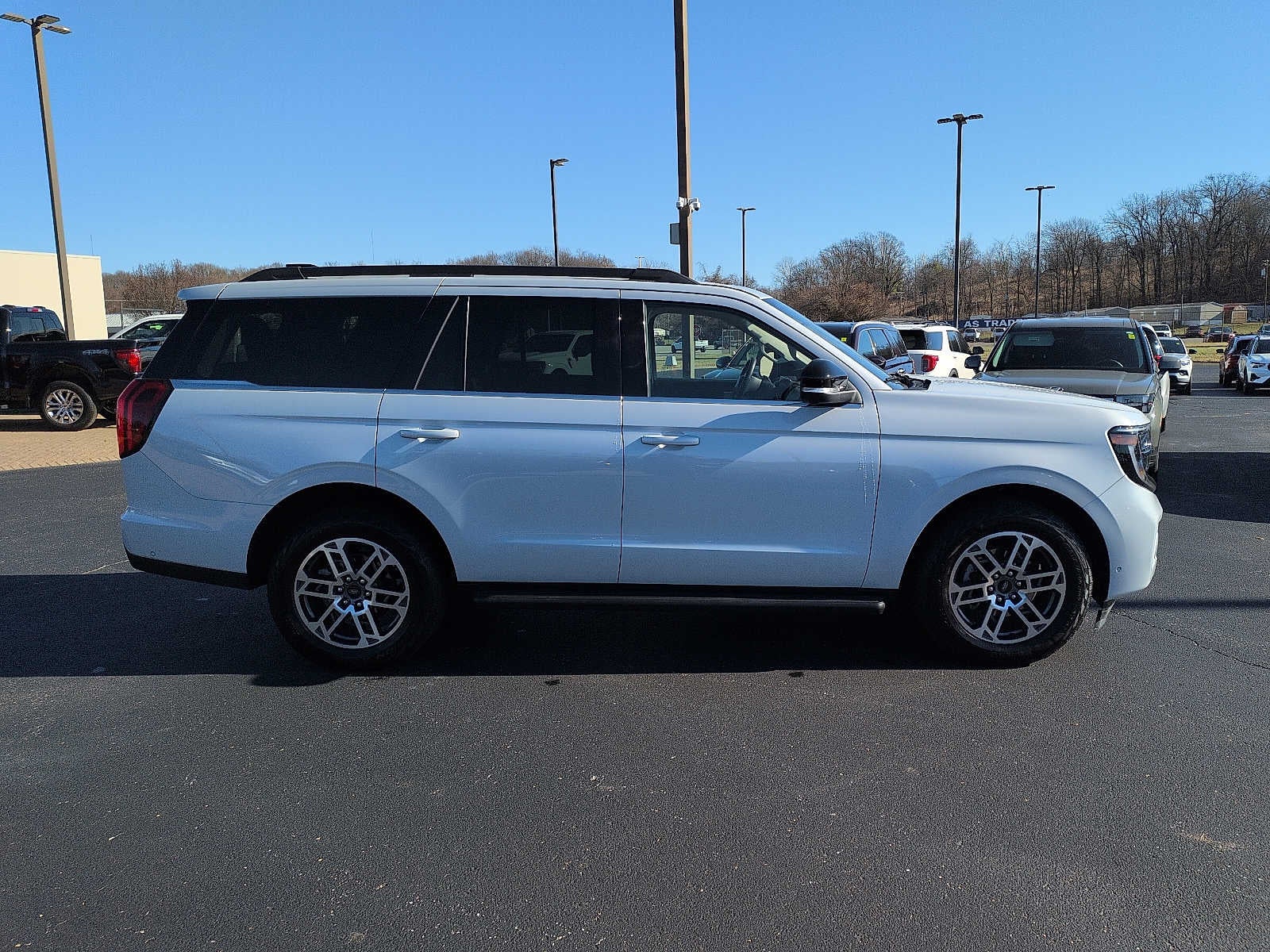 2025 Ford Expedition Active