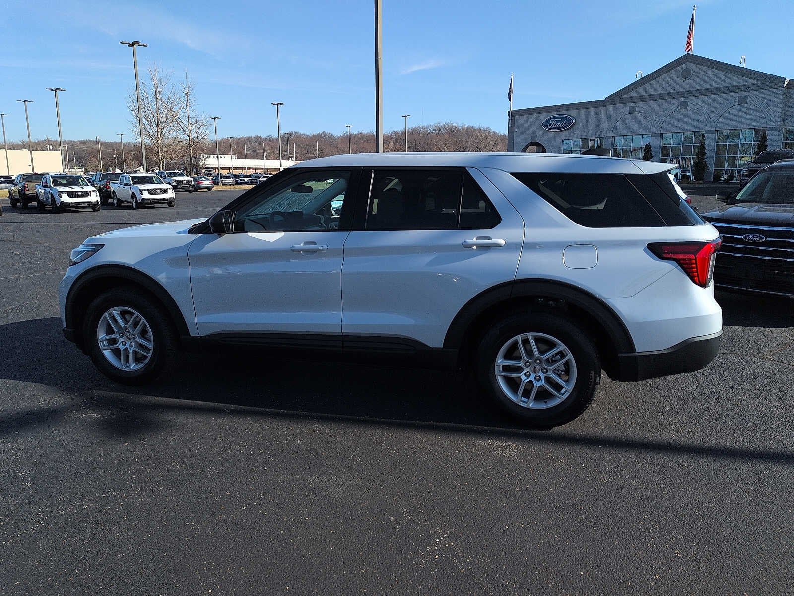 2026 Ford Explorer Active w/100A Pkg