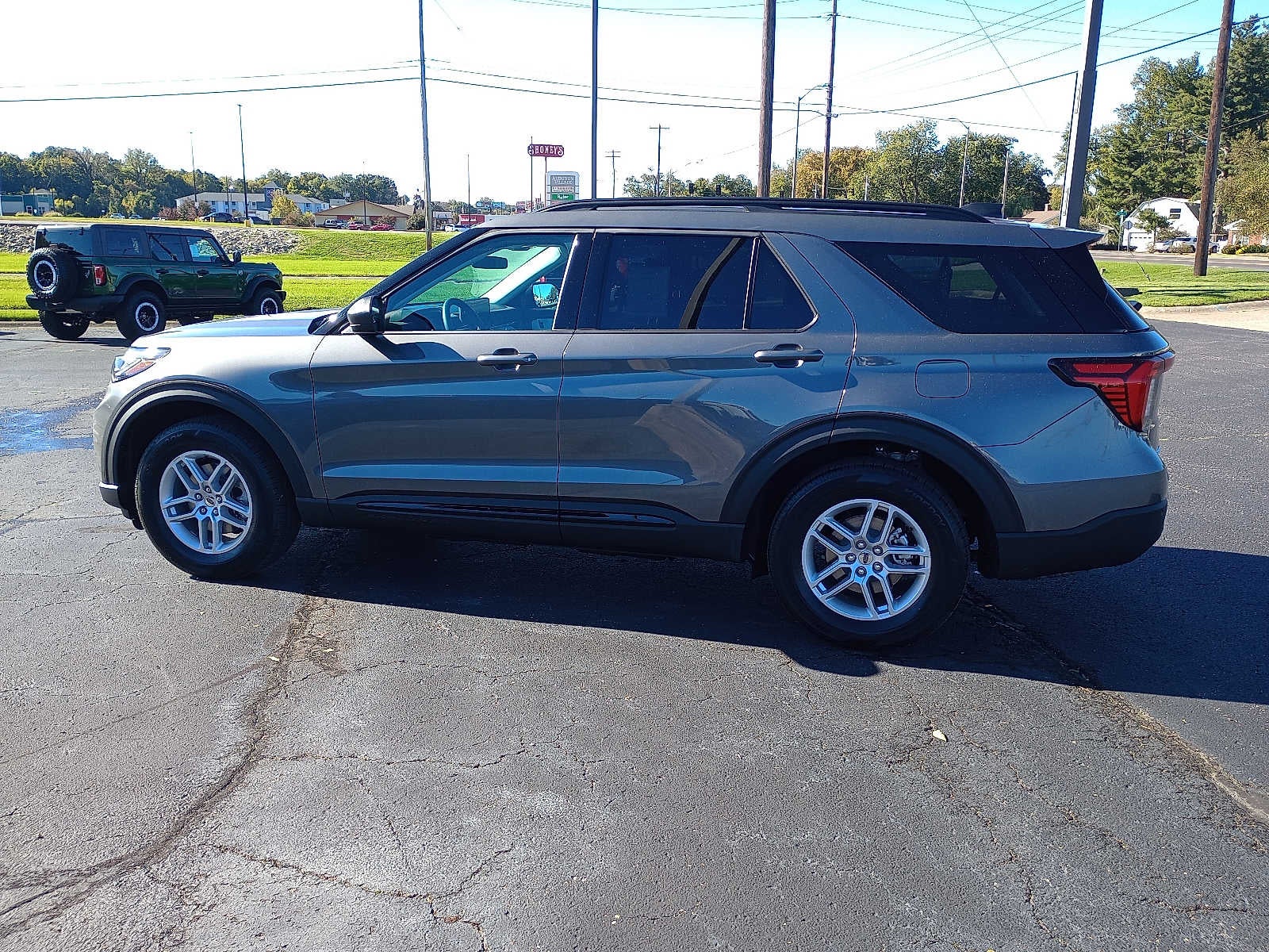 2026 Ford Explorer Active w/100A Pkg
