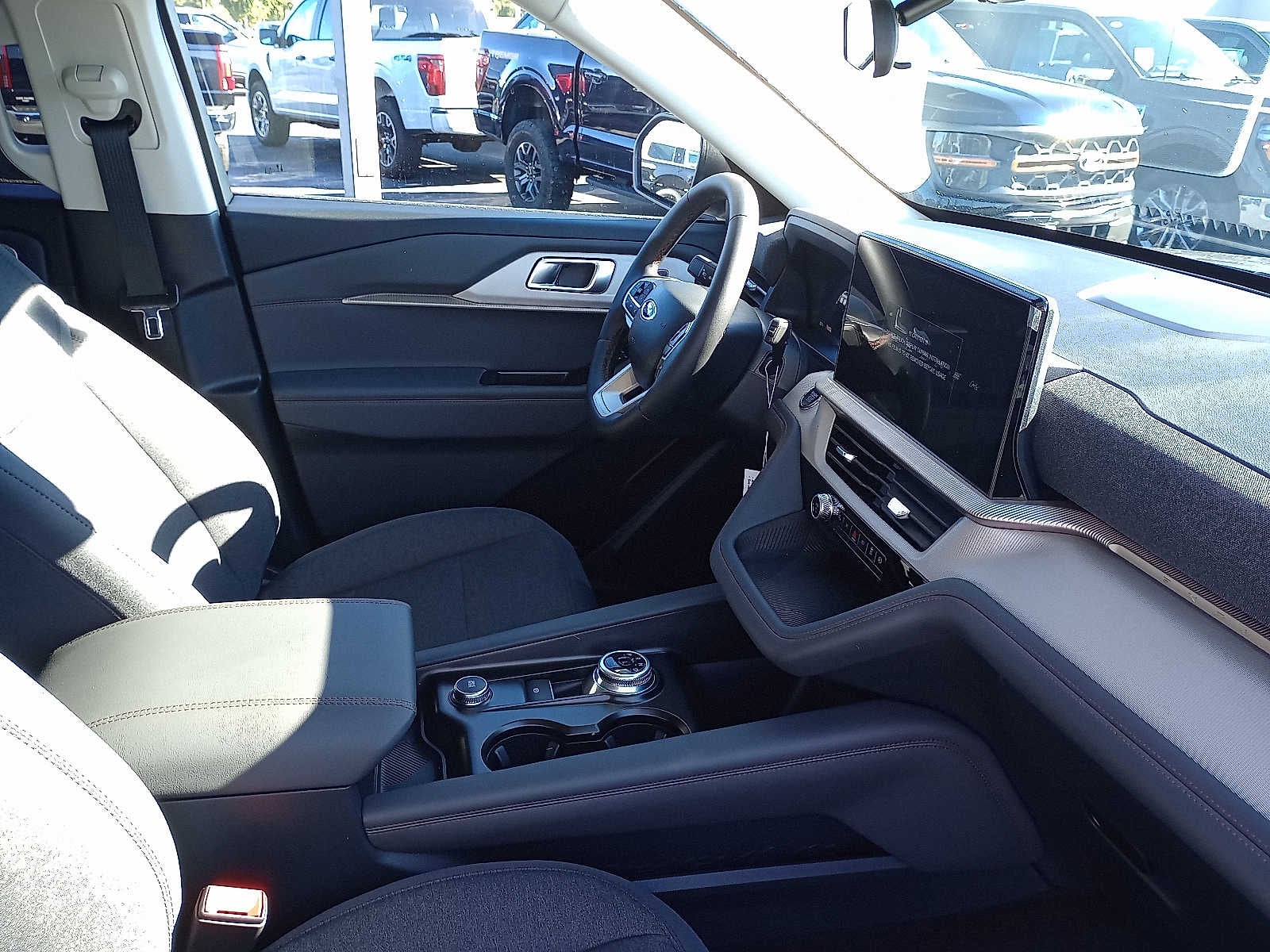 2026 Ford Explorer Active w/100A Pkg