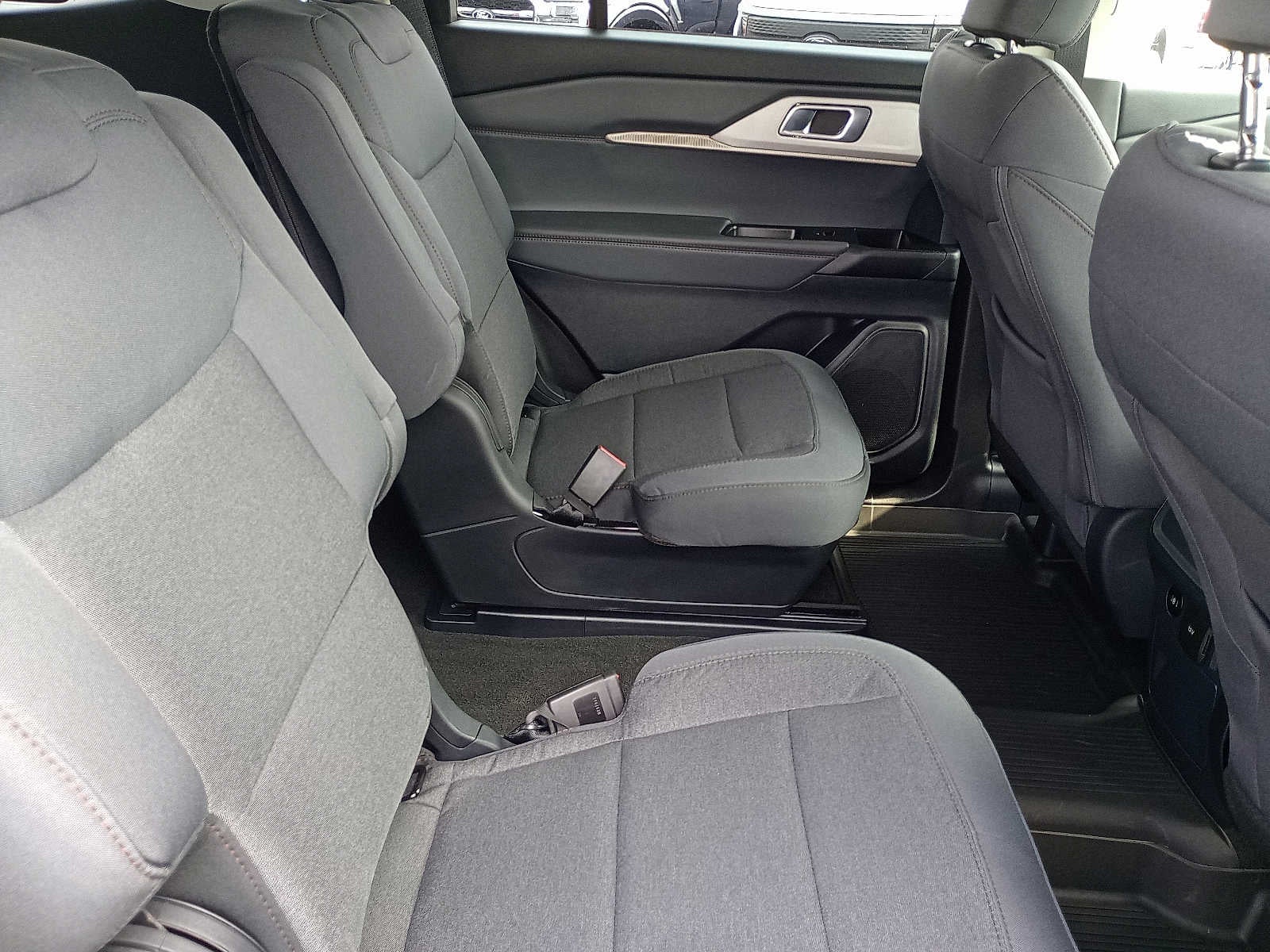 2026 Ford Explorer Active w/100A Pkg