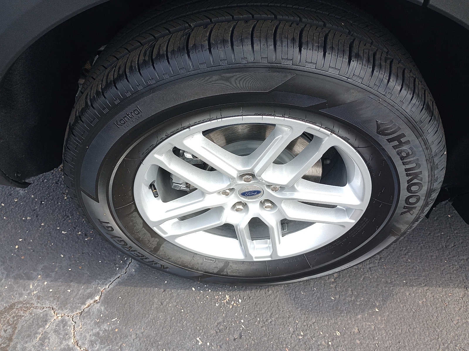 2026 Ford Explorer Active w/100A Pkg