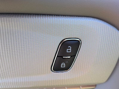 2027 Ford Explorer Active w/200A Pkg