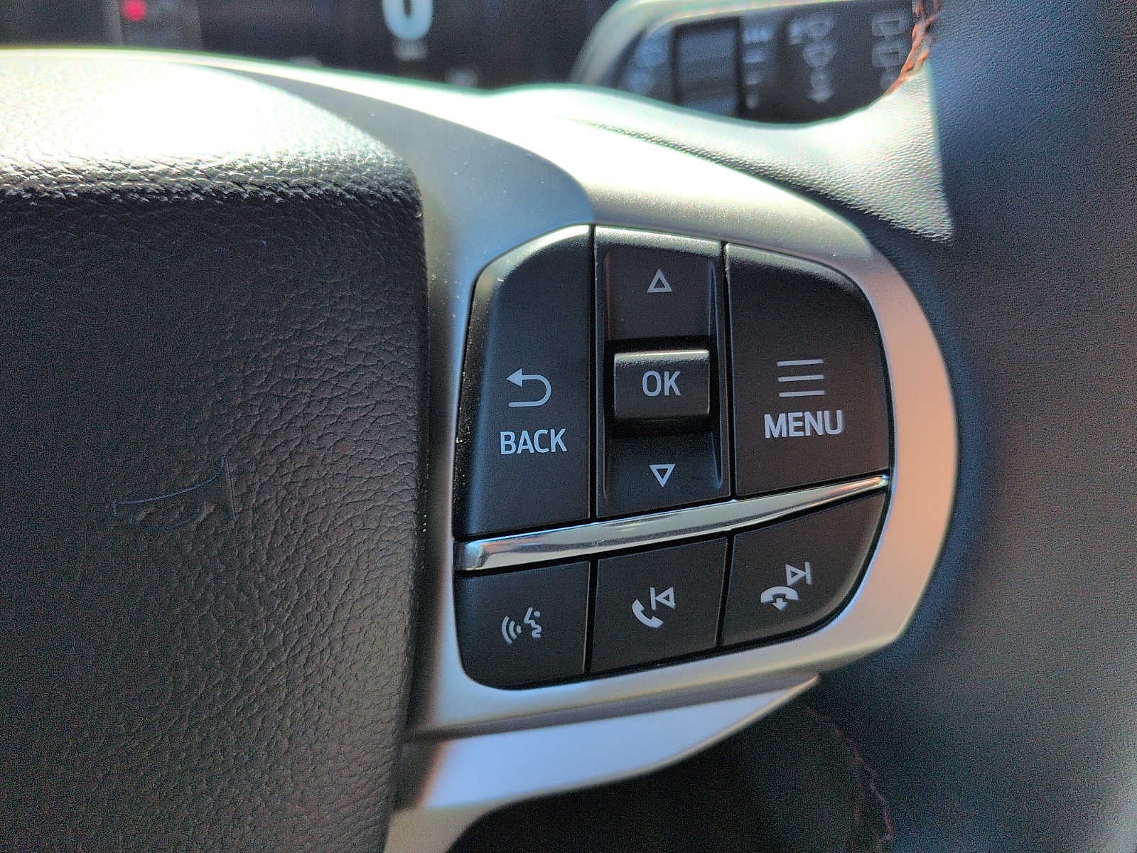 2027 Ford Explorer Active w/200A Pkg