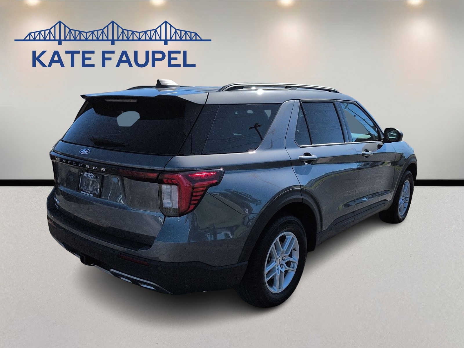2027 Ford Explorer Active w/200A Pkg
