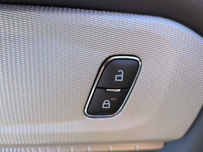 2027 Ford Explorer Active w/200A Pkg