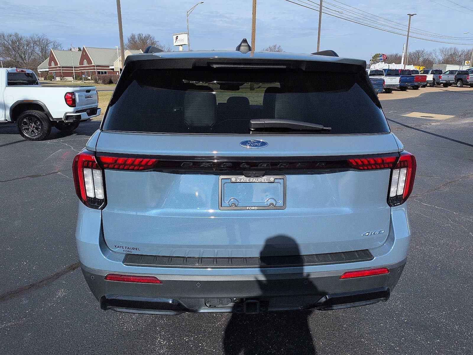 2025 Ford Explorer ST-Line