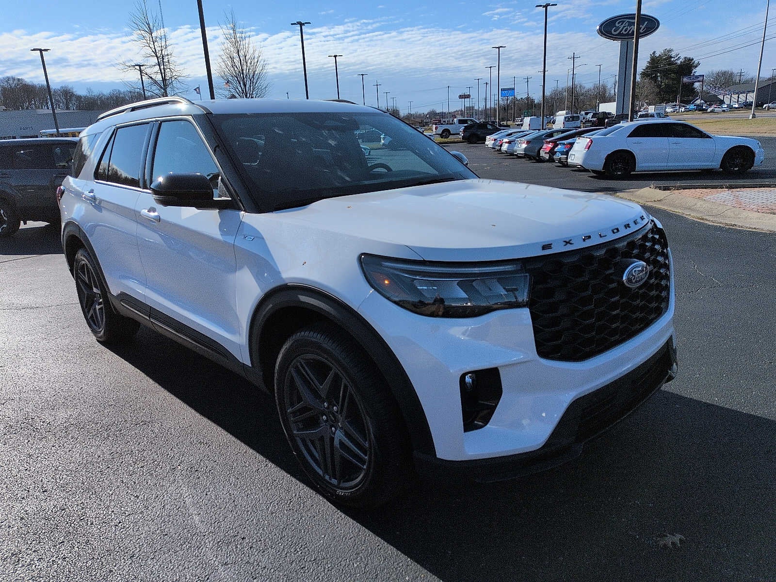 2025 Ford Explorer ST-Line