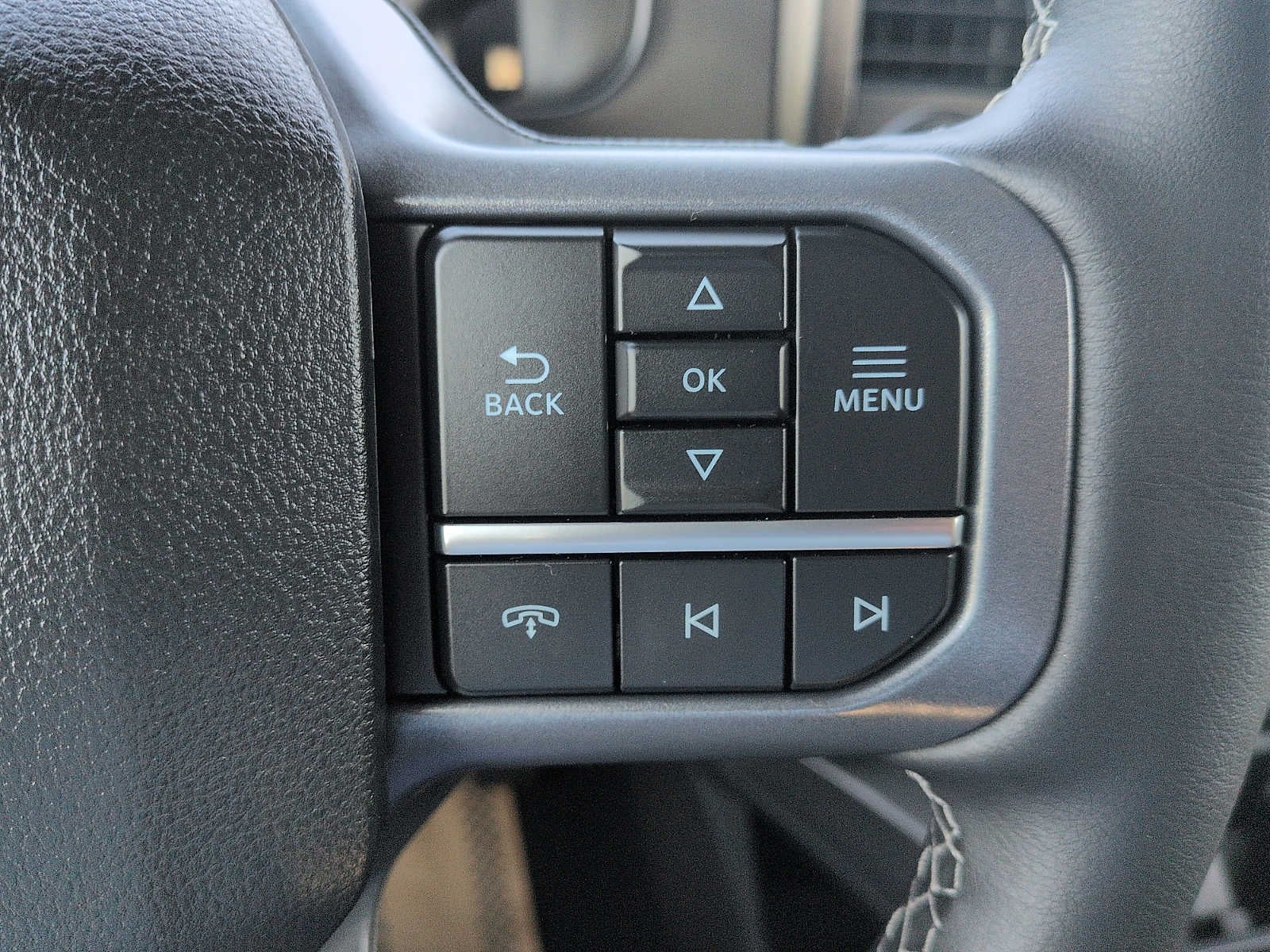 2027 Ford Super Duty F-250 SRW F-250® Lariat®