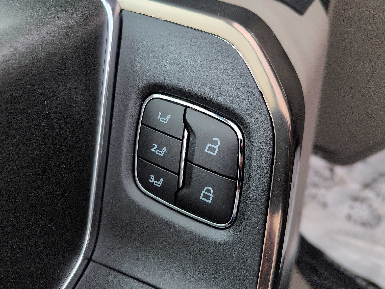 2027 Ford Super Duty F-250 SRW Platinum