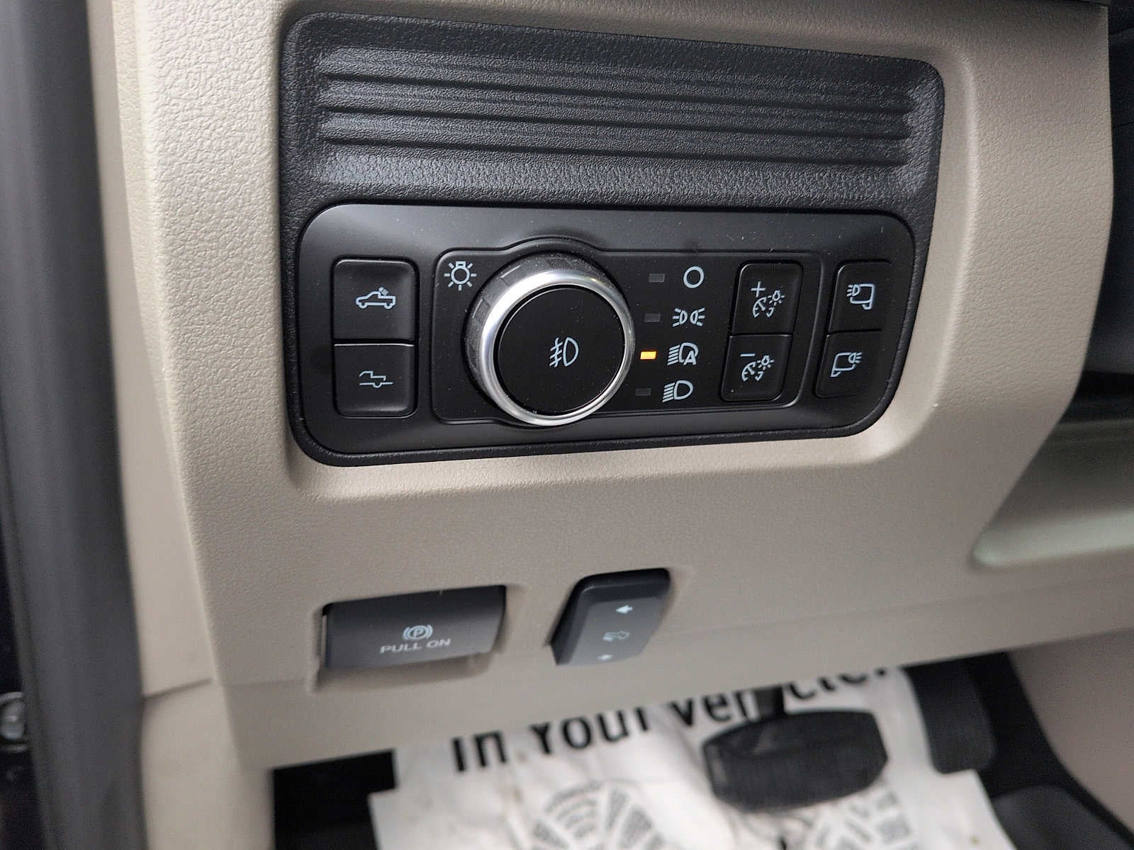 2027 Ford Super Duty F-250 SRW Platinum