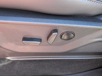 2027 Ford Super Duty F-250 SRW F-250® Lariat®