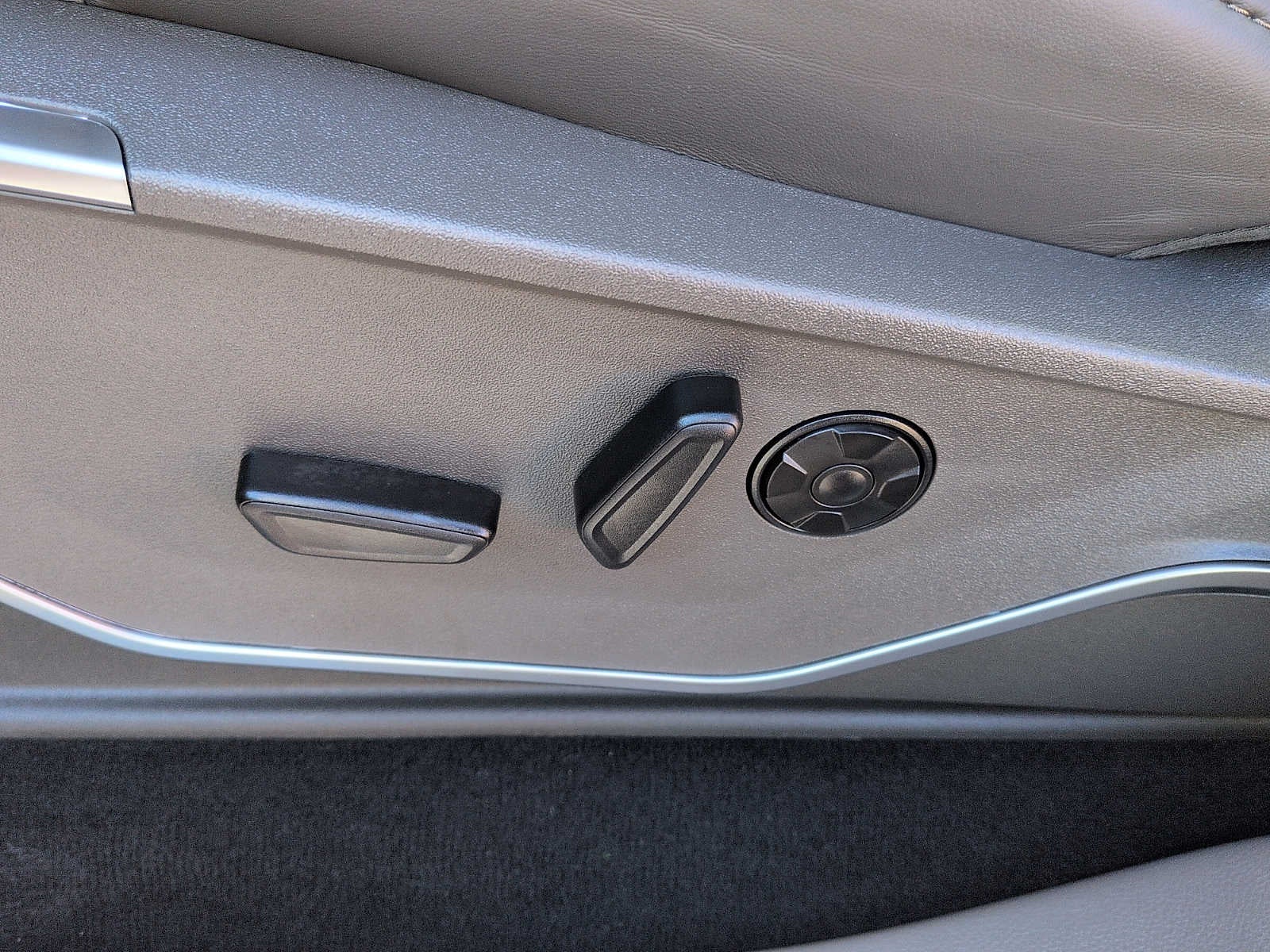 2027 Ford Super Duty F-250 SRW Platinum