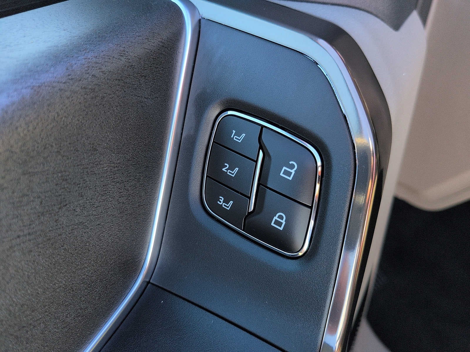 2027 Ford Super Duty F-250 SRW Platinum