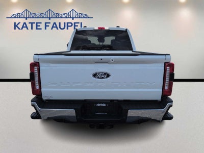 2027 Ford Super Duty F-250 SRW F-250® Lariat®